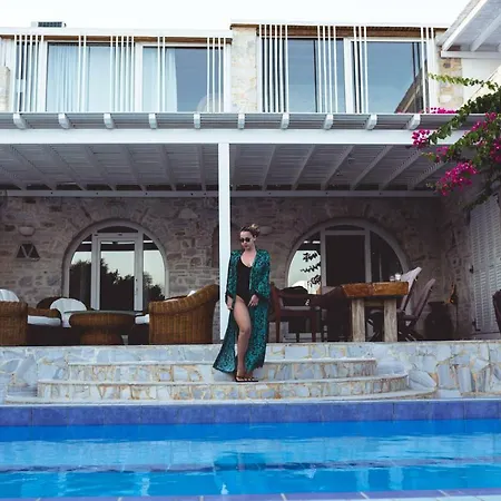 Paros Holiday Alyki *