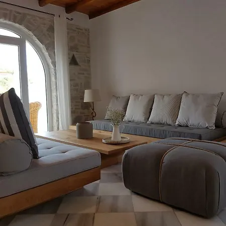 Paros Holiday Alyki Willa