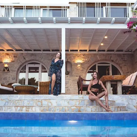 Paros Holiday Alyki Willa
